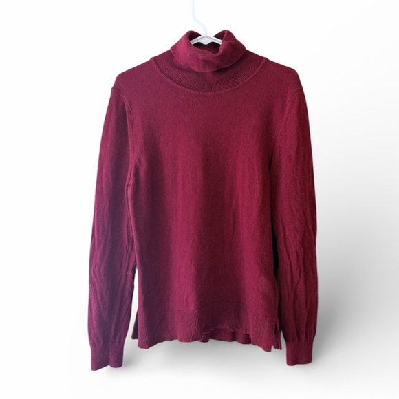 BARBOUR PENDLE ROLL COLLAR SWEATER. BURGUNDY, Size 8. Wool/Cotton. - Picture 8 of 10